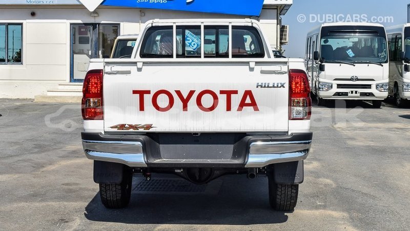 Big with watermark toyota hilux akmecet import dubai 2098