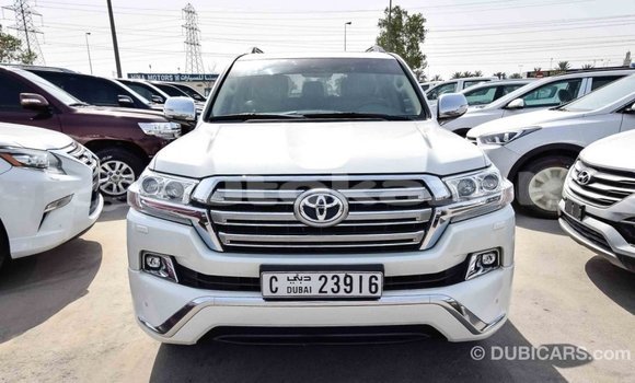 Buy Import Toyota Land Cruiser White Car in Import - Dubai in Akmecet Buy Import Toyota Land Cruiser White Car in Import - Dubai in Akmecet