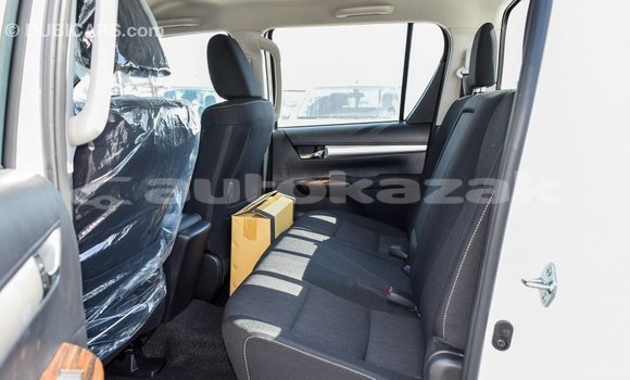 Buy Import Toyota Hilux White Car in Import - Dubai in Akmecet Buy Import Toyota Hilux White Car in Import - Dubai in Akmecet