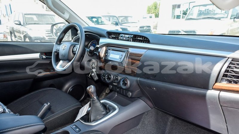 Big with watermark toyota hilux akmecet import dubai 2099