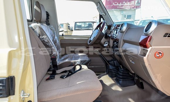 Buy Import Toyota Land Cruiser Beige Car in Import - Dubai in Akmecet Buy Import Toyota Land Cruiser Beige Car in Import - Dubai in Akmecet
