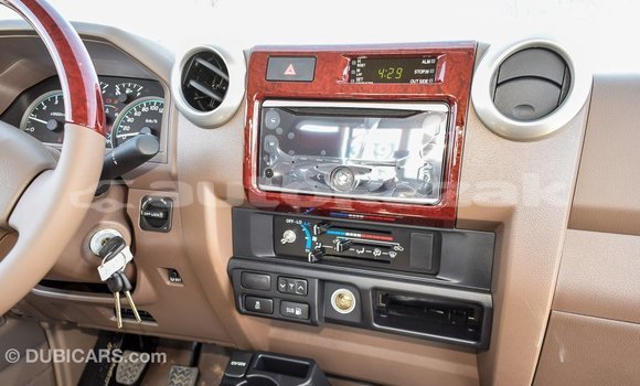 Buy Import Toyota Land Cruiser Beige Car in Import - Dubai in Akmecet Buy Import Toyota Land Cruiser Beige Car in Import - Dubai in Akmecet