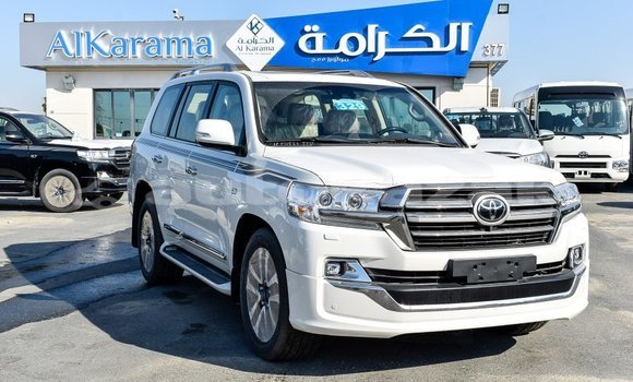 Buy Import Toyota Land Cruiser White Car in Import - Dubai in Akmecet Buy Import Toyota Land Cruiser White Car in Import - Dubai in Akmecet