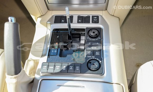 Buy Import Toyota Land Cruiser White Car in Import - Dubai in Akmecet Buy Import Toyota Land Cruiser White Car in Import - Dubai in Akmecet