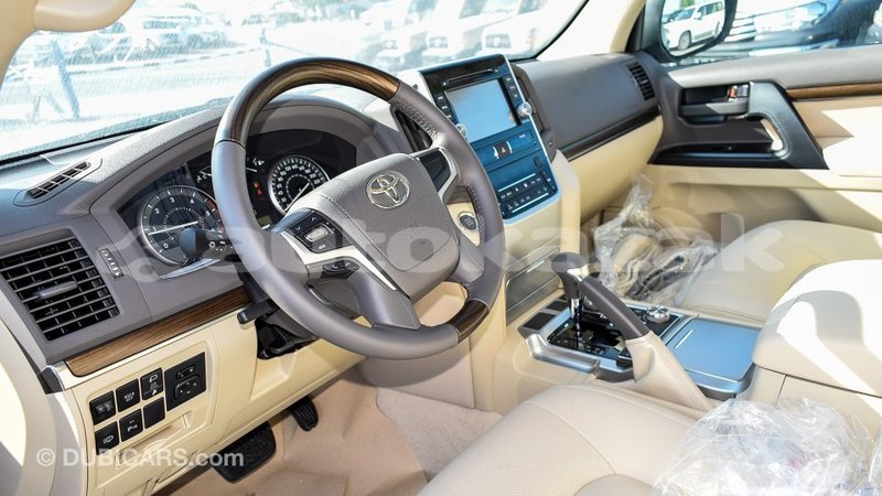 Big with watermark toyota land cruiser akmecet import dubai 2102