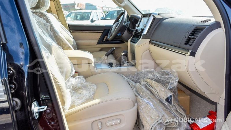 Big with watermark toyota land cruiser akmecet import dubai 2102