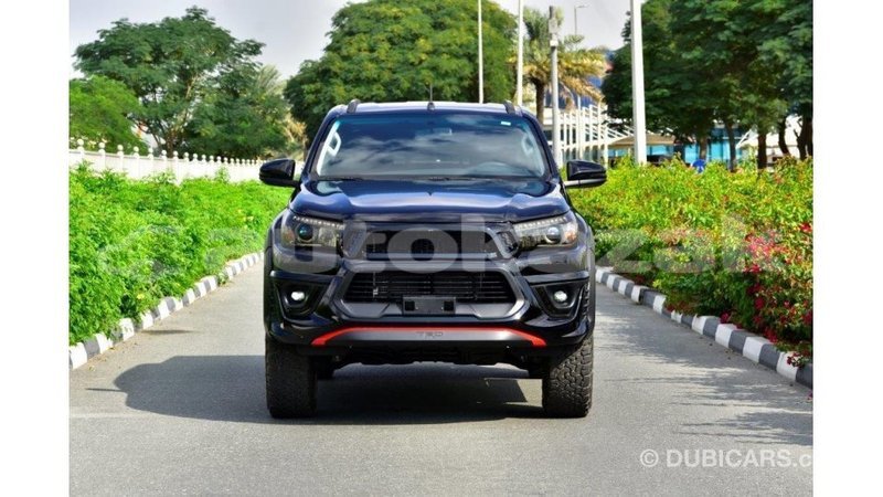 Big with watermark toyota hilux akmecet import dubai 2105