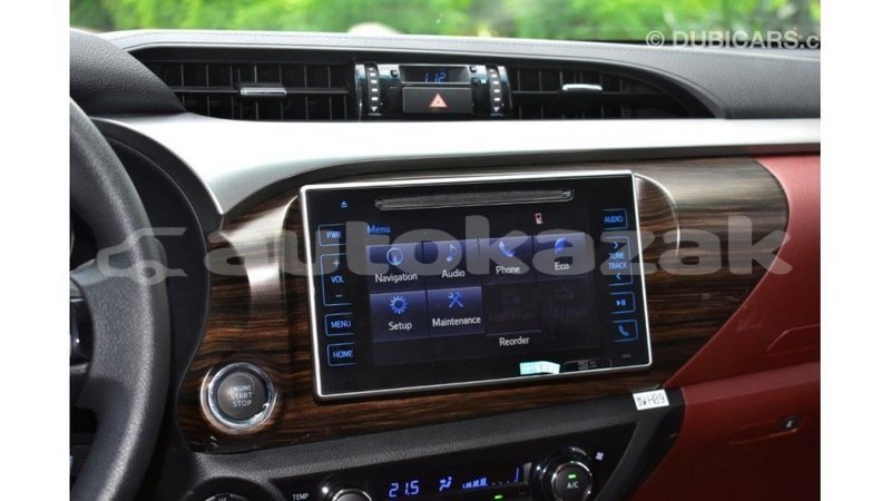 Big with watermark toyota hilux akmecet import dubai 2105