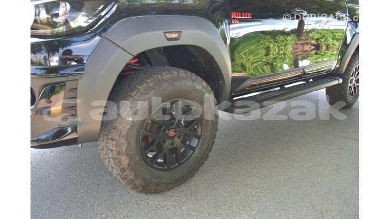 Big with watermark toyota hilux akmecet import dubai 2105