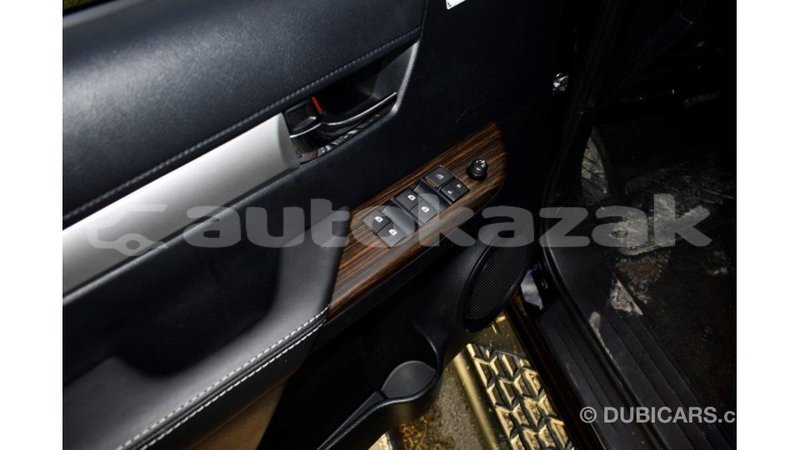 Big with watermark toyota hilux akmecet import dubai 2105