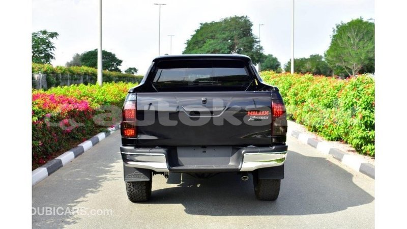 Big with watermark toyota hilux akmecet import dubai 2105
