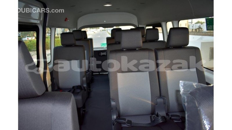 Big with watermark toyota hiace akmecet import dubai 2107