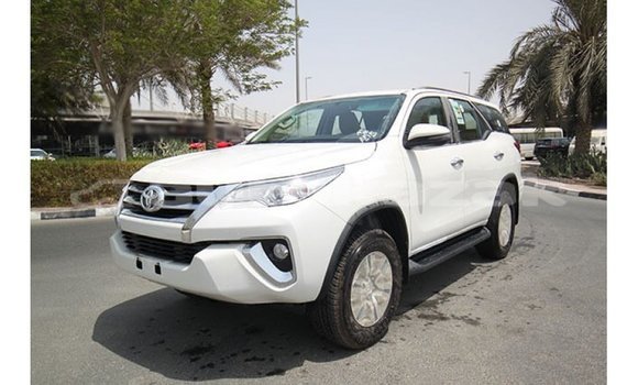 Buy Import Toyota Fortuner White Car in Import - Dubai in Akmecet Buy Import Toyota Fortuner White Car in Import - Dubai in Akmecet