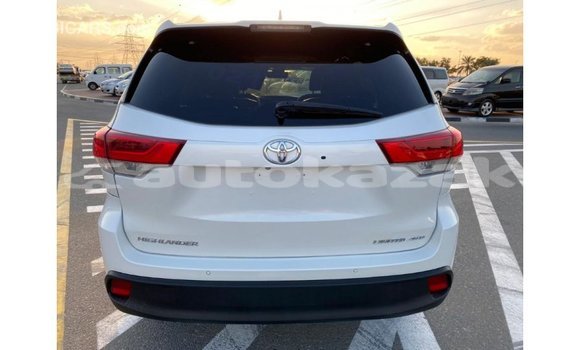 Buy Import Toyota Highlander White Car in Import - Dubai in Akmecet Buy Import Toyota Highlander White Car in Import - Dubai in Akmecet