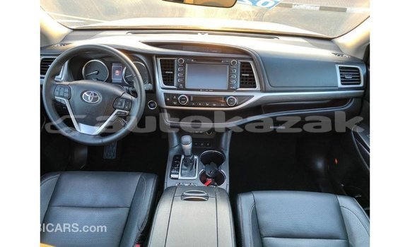 Buy Import Toyota Highlander White Car in Import - Dubai in Akmecet Buy Import Toyota Highlander White Car in Import - Dubai in Akmecet