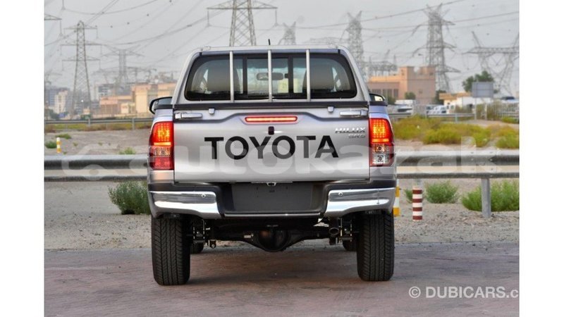 Big with watermark toyota hilux akmecet import dubai 2129