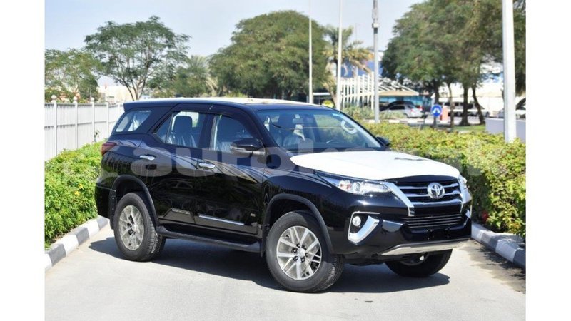 Big with watermark toyota fortuner akmecet import dubai 2134