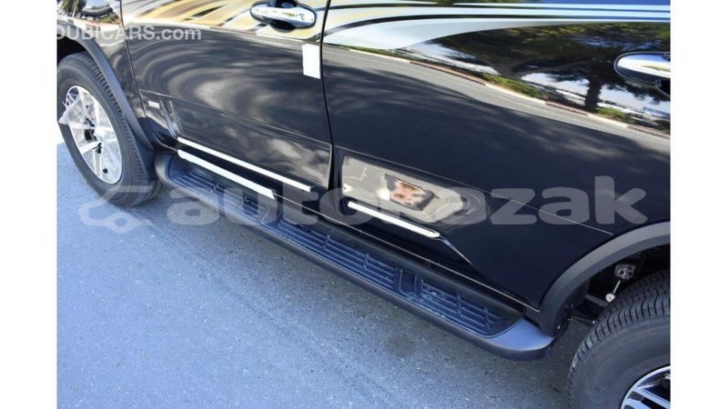 Big with watermark toyota fortuner akmecet import dubai 2134