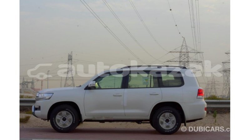 Big with watermark toyota land cruiser akmecet import dubai 2139