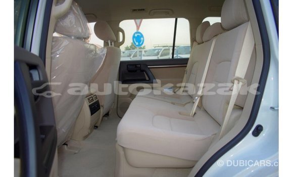 Buy Import Toyota Land Cruiser White Car in Import - Dubai in Akmecet Buy Import Toyota Land Cruiser White Car in Import - Dubai in Akmecet