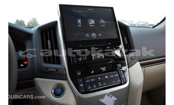 Buy Import Toyota Land Cruiser White Car in Import - Dubai in Akmecet Buy Import Toyota Land Cruiser White Car in Import - Dubai in Akmecet