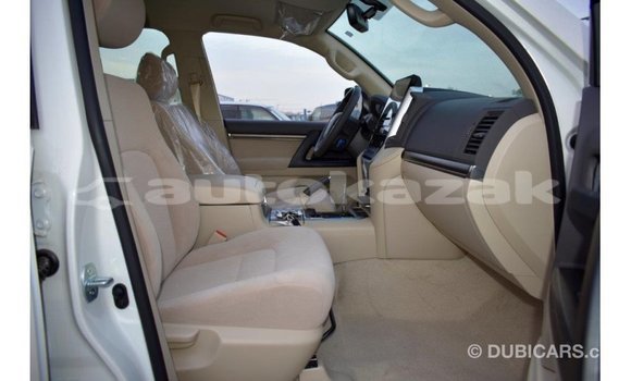 Buy Import Toyota Land Cruiser White Car in Import - Dubai in Akmecet Buy Import Toyota Land Cruiser White Car in Import - Dubai in Akmecet