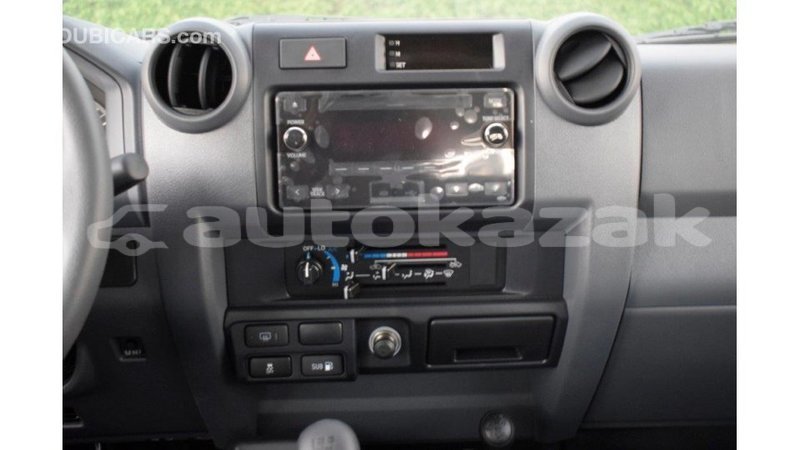 Big with watermark toyota land cruiser akmecet import dubai 2140