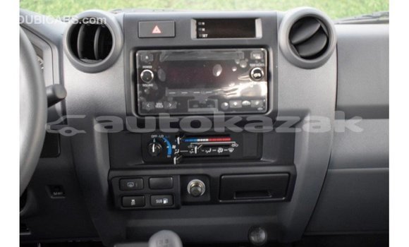 Buy Import Toyota Land Cruiser White Car in Import - Dubai in Akmecet Buy Import Toyota Land Cruiser White Car in Import - Dubai in Akmecet