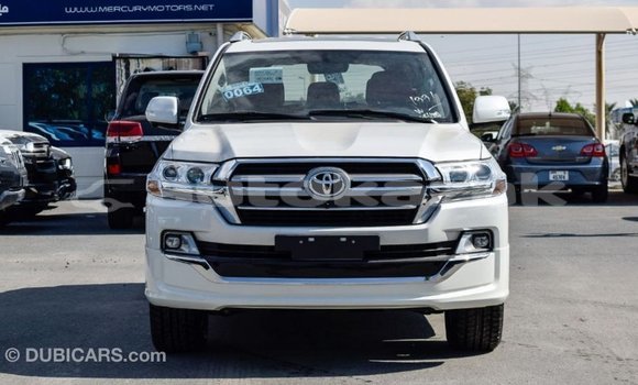 Buy Import Toyota Land Cruiser White Car in Import - Dubai in Akmecet Buy Import Toyota Land Cruiser White Car in Import - Dubai in Akmecet