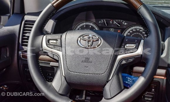 Buy Import Toyota Land Cruiser White Car in Import - Dubai in Akmecet Buy Import Toyota Land Cruiser White Car in Import - Dubai in Akmecet
