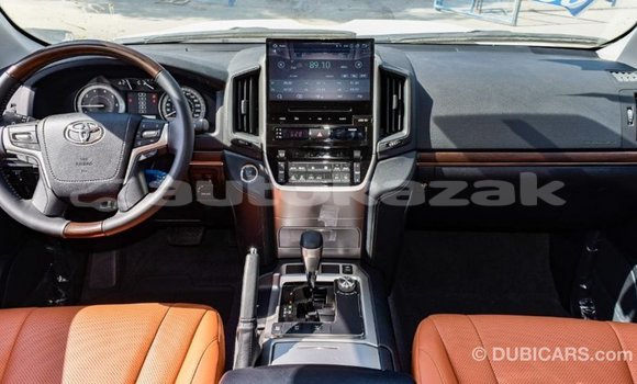 Buy Import Toyota Land Cruiser White Car in Import - Dubai in Akmecet Buy Import Toyota Land Cruiser White Car in Import - Dubai in Akmecet