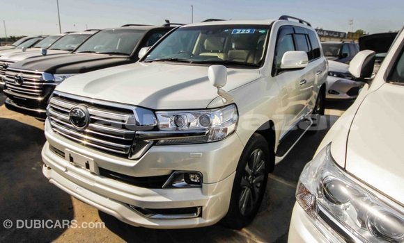 Buy Import Toyota Land Cruiser White Car in Import - Dubai in Akmecet Buy Import Toyota Land Cruiser White Car in Import - Dubai in Akmecet
