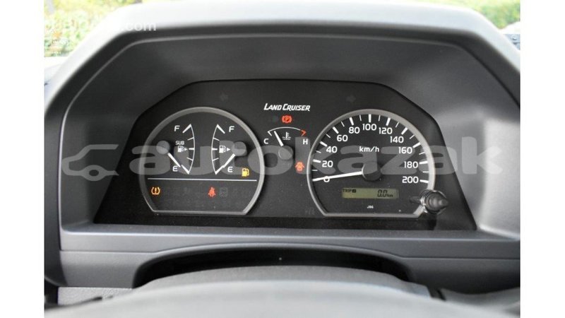 Big with watermark toyota land cruiser akmecet import dubai 2155