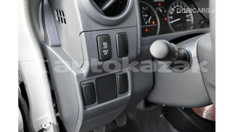 Big with watermark toyota land cruiser akmecet import dubai 2155