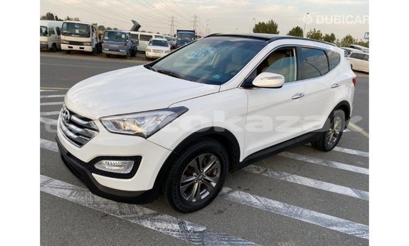 Buy Import Hyundai Santa Fe White Car in Import - Dubai in Akmecet Buy Import Hyundai Santa Fe White Car in Import - Dubai in Akmecet
