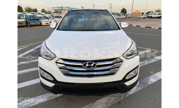 Buy Import Hyundai Santa Fe White Car in Import - Dubai in Akmecet Buy Import Hyundai Santa Fe White Car in Import - Dubai in Akmecet