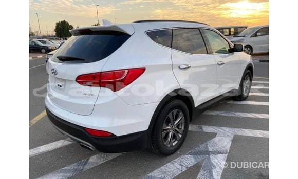 Buy Import Hyundai Santa Fe White Car in Import - Dubai in Akmecet Buy Import Hyundai Santa Fe White Car in Import - Dubai in Akmecet