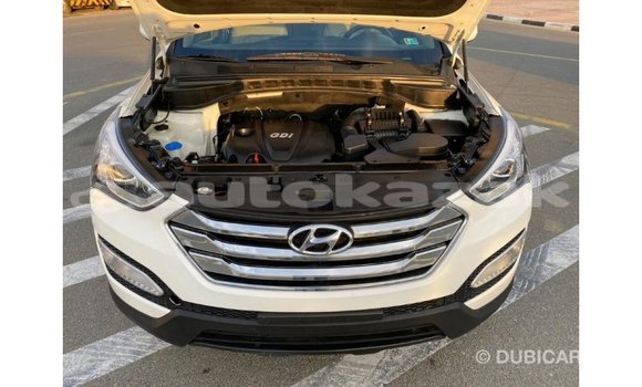 Buy Import Hyundai Santa Fe White Car in Import - Dubai in Akmecet Buy Import Hyundai Santa Fe White Car in Import - Dubai in Akmecet