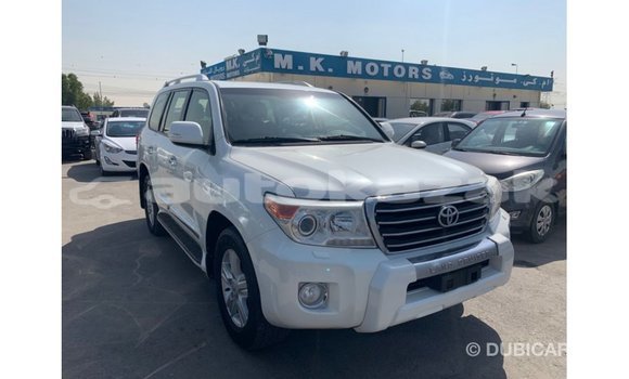 Buy Import Toyota Land Cruiser White Car in Import - Dubai in Akmecet Buy Import Toyota Land Cruiser White Car in Import - Dubai in Akmecet