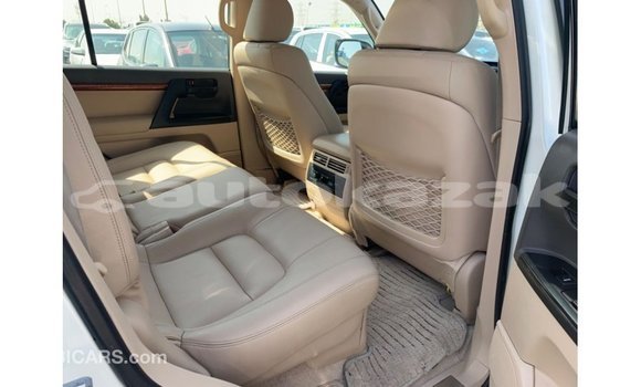 Buy Import Toyota Land Cruiser White Car in Import - Dubai in Akmecet Buy Import Toyota Land Cruiser White Car in Import - Dubai in Akmecet