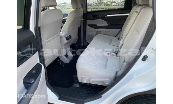 Buy Import Toyota Highlander White Car in Import - Dubai in Akmecet Buy Import Toyota Highlander White Car in Import - Dubai in Akmecet