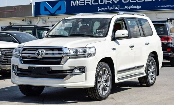 Buy Import Toyota Land Cruiser White Car in Import - Dubai in Akmecet Buy Import Toyota Land Cruiser White Car in Import - Dubai in Akmecet