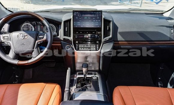 Buy Import Toyota Land Cruiser White Car in Import - Dubai in Akmecet Buy Import Toyota Land Cruiser White Car in Import - Dubai in Akmecet