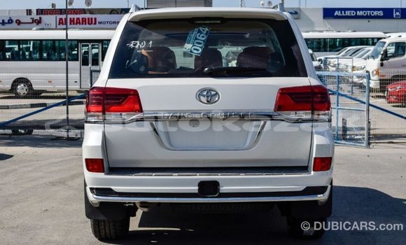 Buy Import Toyota Land Cruiser White Car in Import - Dubai in Akmecet Buy Import Toyota Land Cruiser White Car in Import - Dubai in Akmecet