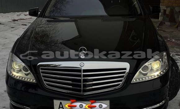 Buy Used Mercedes-Benz S-klasse Black Car in Almaty in Almati