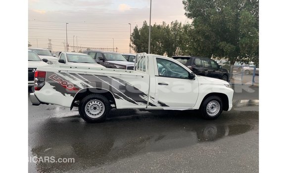 Buy Import Mitsubishi L200 White Car in Import - Dubai in Akmecet Buy Import Mitsubishi L200 White Car in Import - Dubai in Akmecet