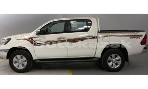 Buy Import Toyota Hilux White Car in Import - Dubai in Akmecet Buy Import Toyota Hilux White Car in Import - Dubai in Akmecet
