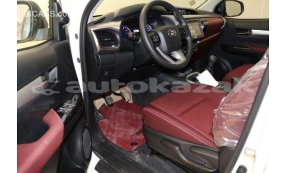 Buy Import Toyota Hilux White Car in Import - Dubai in Akmecet Buy Import Toyota Hilux White Car in Import - Dubai in Akmecet