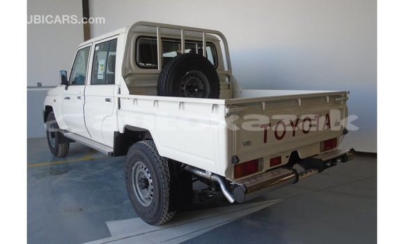 Buy Import Toyota Land Cruiser White Car in Import - Dubai in Akmecet Buy Import Toyota Land Cruiser White Car in Import - Dubai in Akmecet