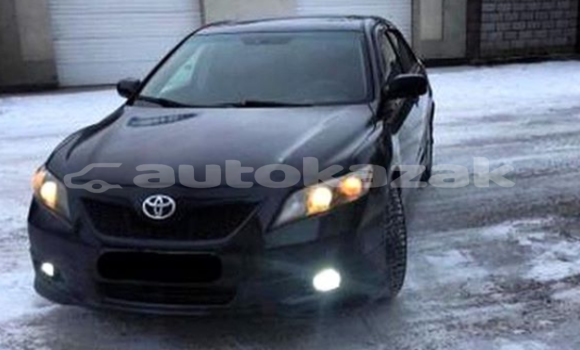 Buy Used Toyota Camry Black Car in Almaty in Almati